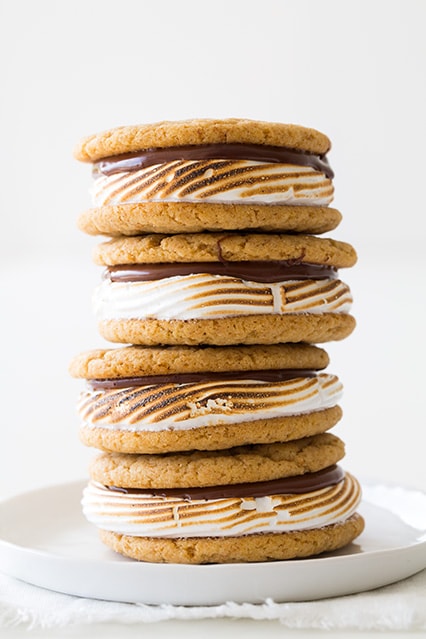 S'mores Cookie Sandwiches | Easy Cooking Zone 