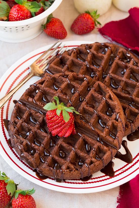 Chocolate Cake Mix Waffles (only FOUR ingredients) | Easy Cooking Zone